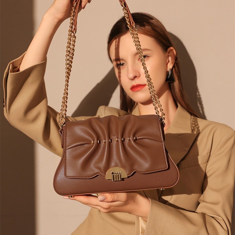 Minimally designed Maillard style pleated small bag, light luxury shoulder bag